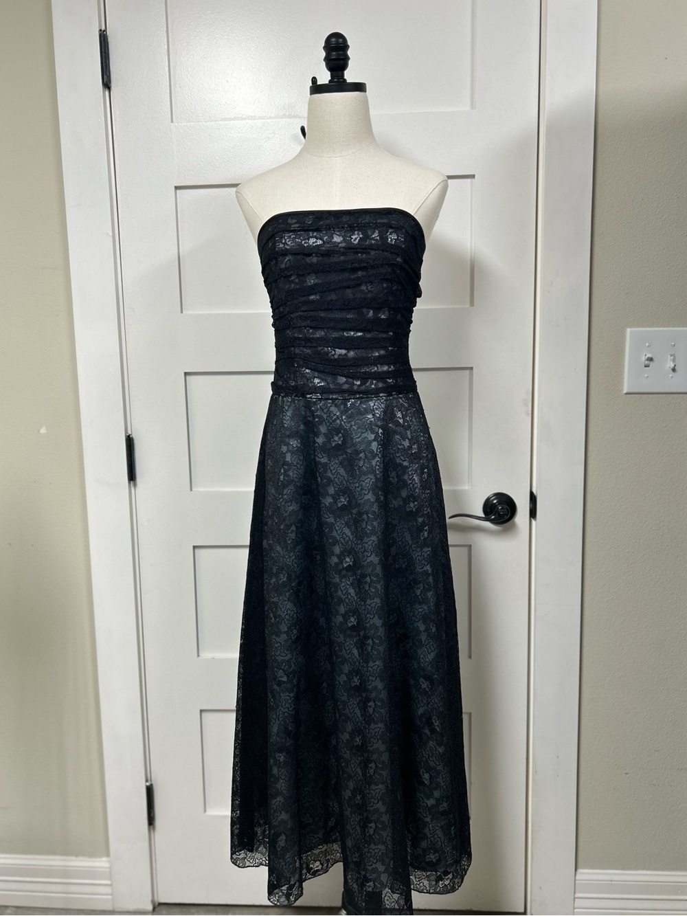 Scott McClintock, prom dress size 6